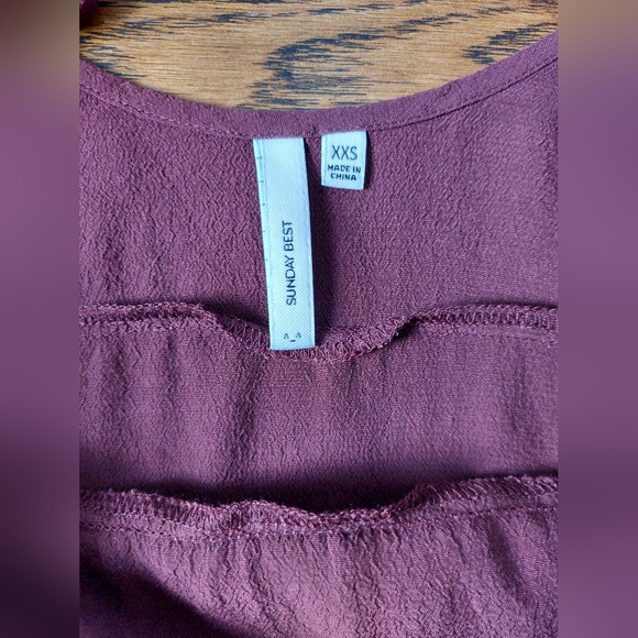 Aritzia XXS Top Cropped Blouse - Sunday Best - Picture 3 of 3